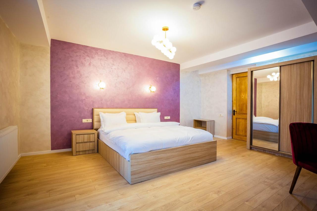Hotel Mestia Inn Екстер'єр фото