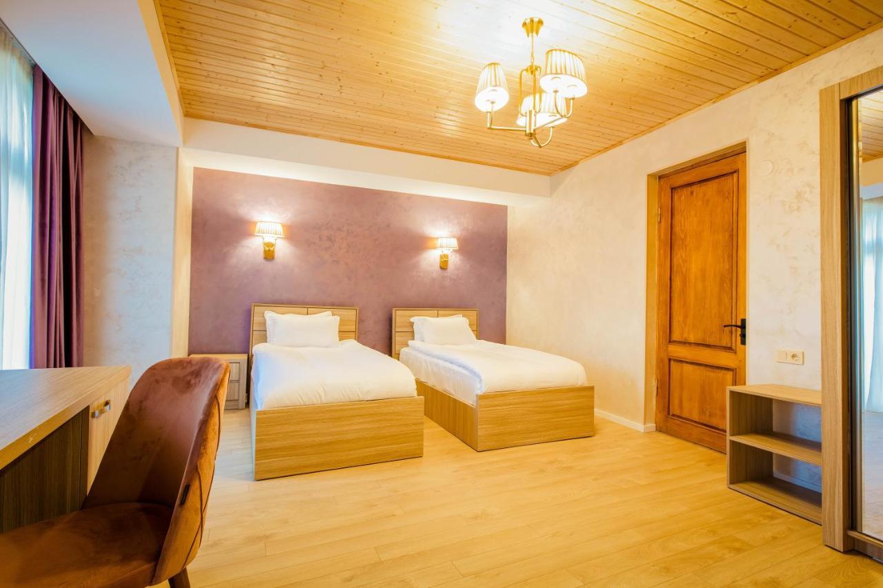 Hotel Mestia Inn Екстер'єр фото